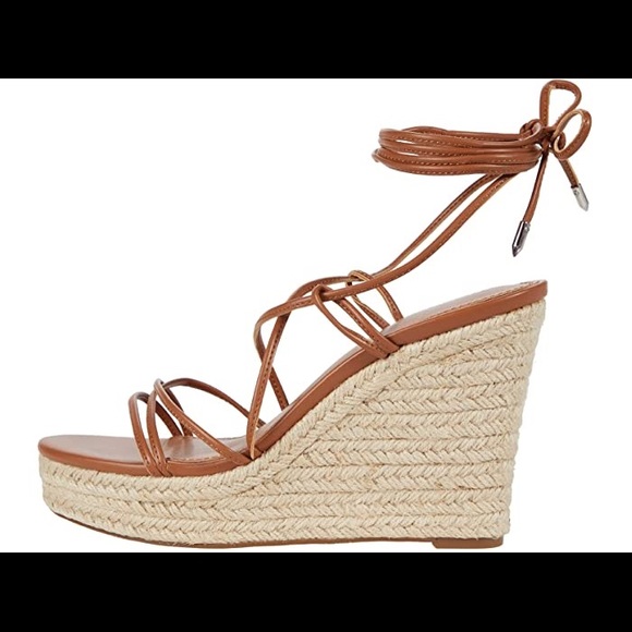 Marc Fisher Kyle Wedge